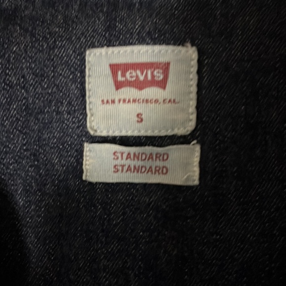 Levi’s denim jacket - Picture 2 of 3